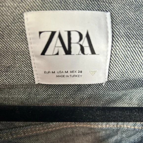 Women's Zara Denim Jacket - Picture 2 of 3